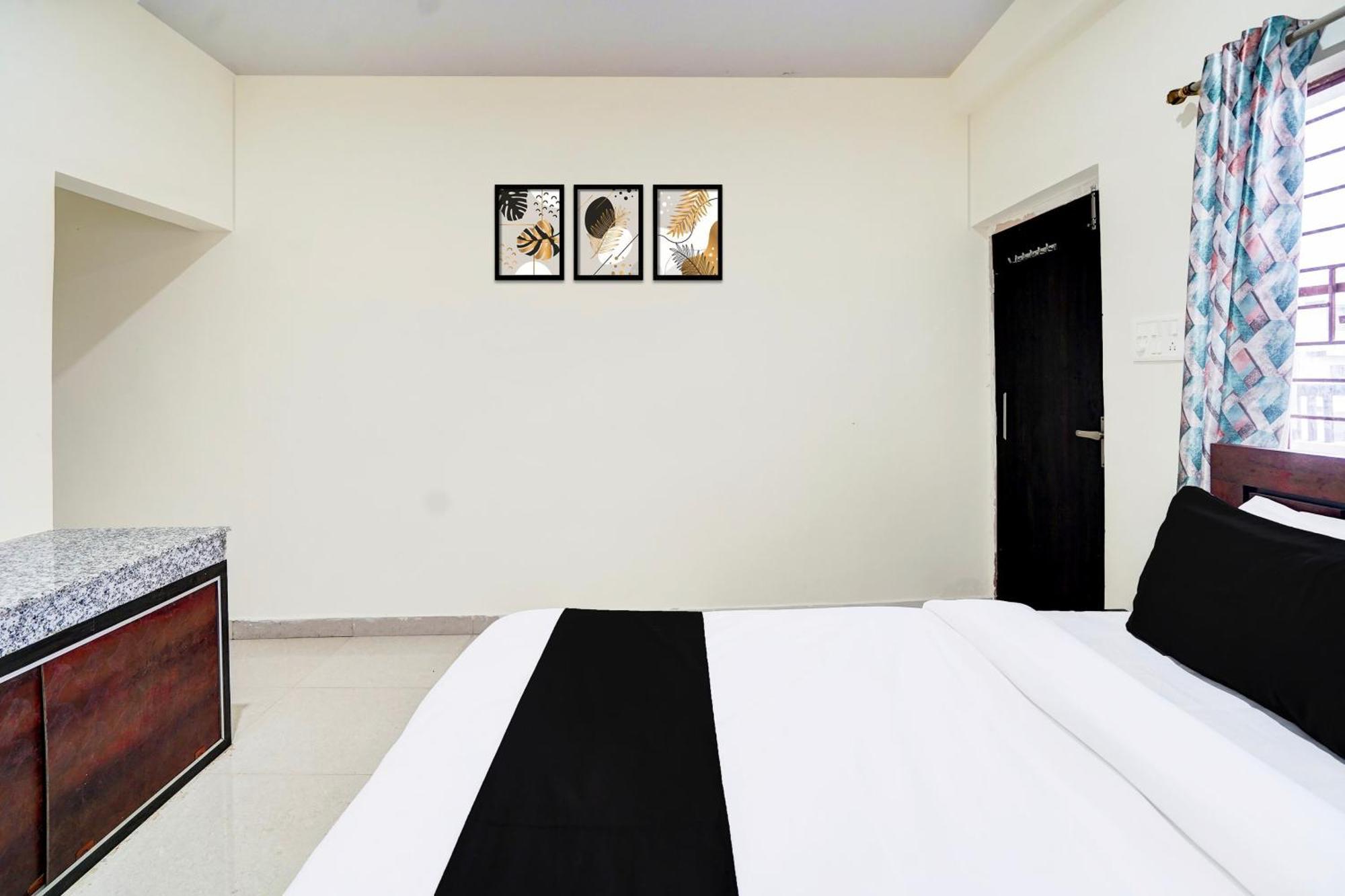 Hotel O The Crown Inn Danapur Exterior photo